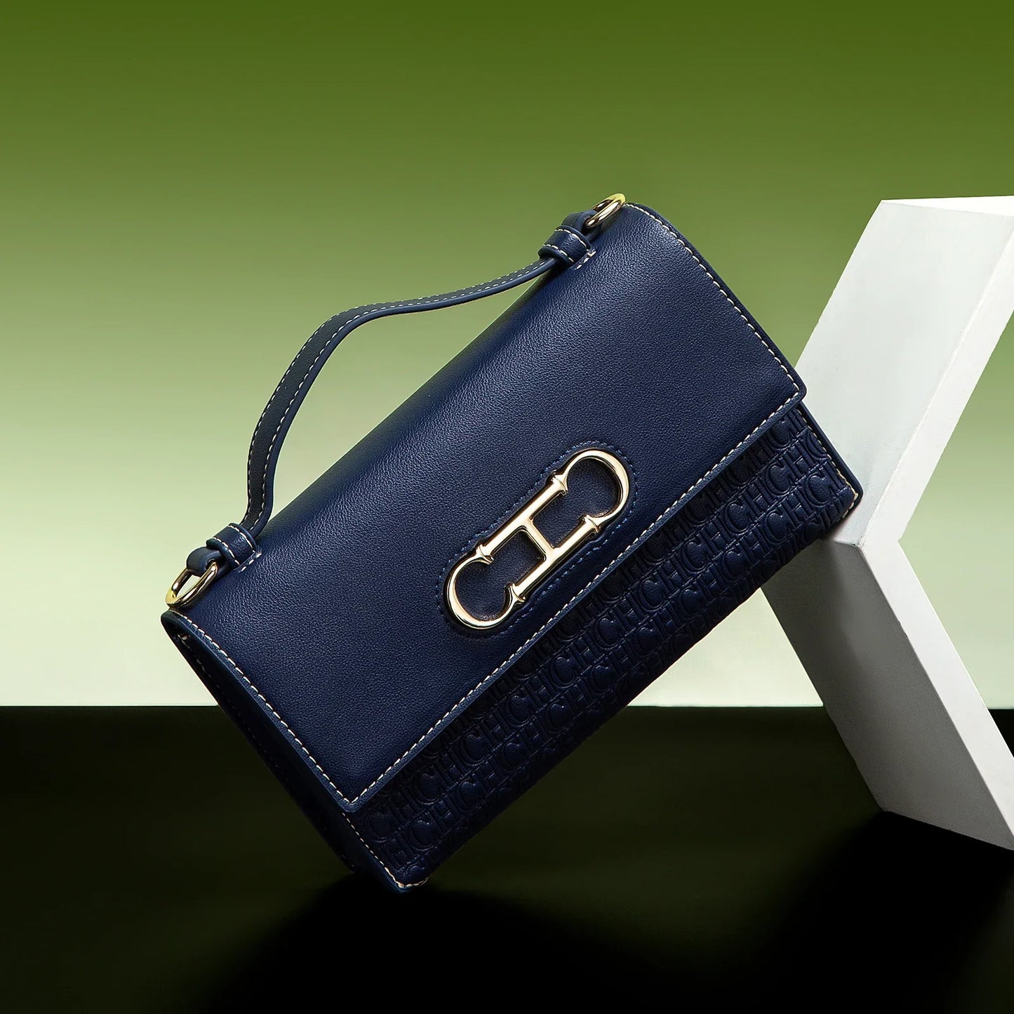 Elegant Leather Crossbody Bag for Women